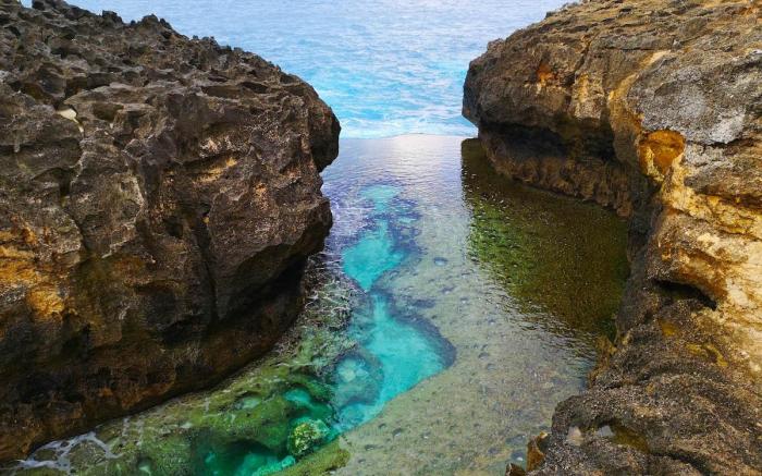 Billabong angel penida nusa beach broken uug nearby located popular another